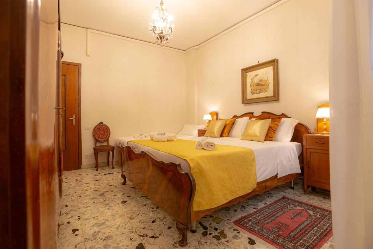 Residenza Porta Leoni - Royal Welcome เวโรนา ภายนอก รูปภาพ